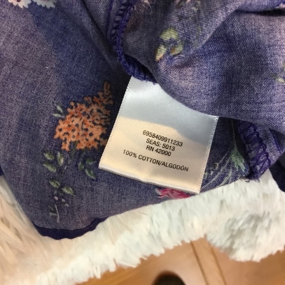 JACLYN Smith XL royal blue floral button down roll sleeve top - Picture 6 of 16